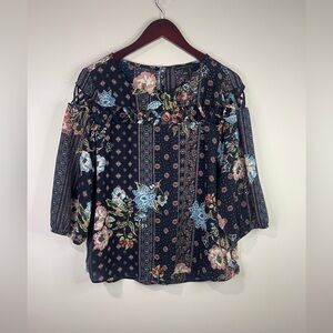 Signature Studio multi pattern Navy Floral Blouse